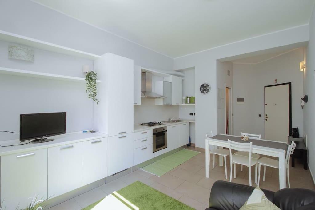 Spacious&new apt in Città Studi Milano Esterno foto